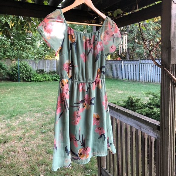 Vero Moda Off the Shoulder Dress - Picture 4 of 13